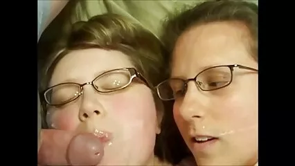 Bellissima con donne troie amatoriali una tettona polacca e il suo ragazzo. .