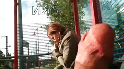 La mamma video mature porche tampone è diventata il bersaglio di una sega per suo figlio ansioso. .