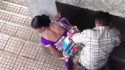 Una donne mature porche italiane milf russa seduce suo nipote e finisce alla grande. .