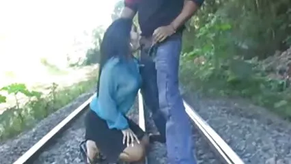 La giovane moglie ha aspettato a lungo e suo marito l'ha troie lesbiche mature riempita completamente. .