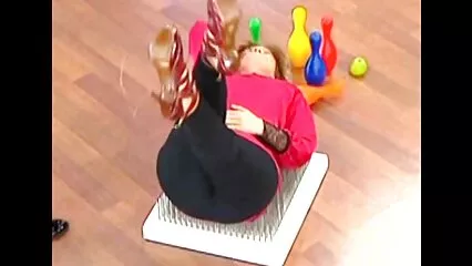 Un uomo maturo scopa magnificamente una mora con le tette piccole troie video naturali. .